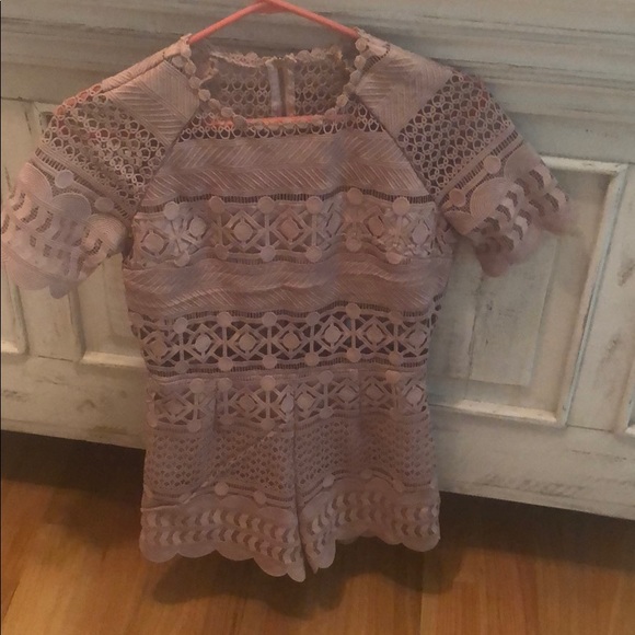 SAYLOR LACE ROMPER - Picture 2 of 4